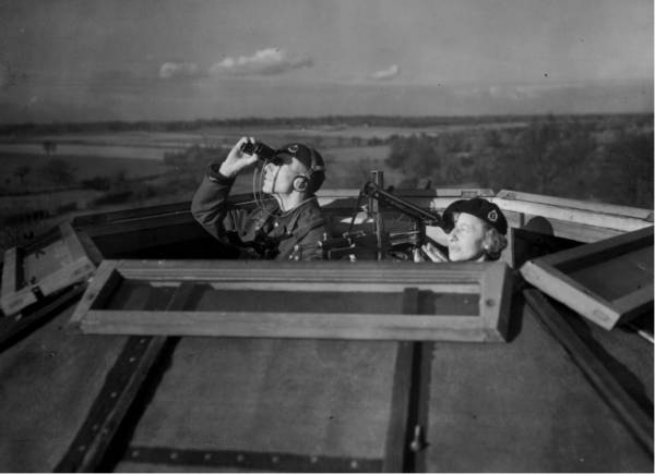 Spotting german planes from the tops of windmills?